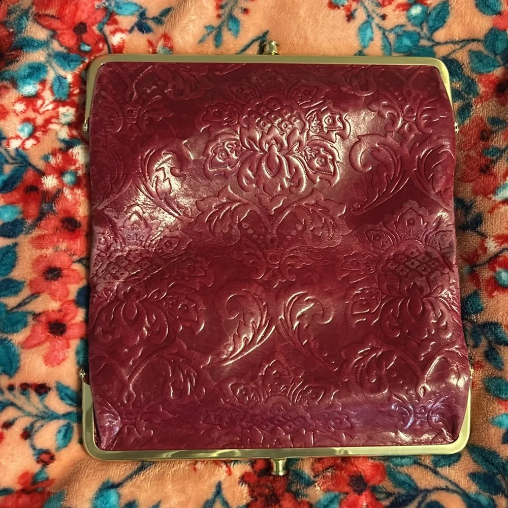 HOBO Lauren Clutch Wallet - Embroidered Plum - Picture 13 of 15